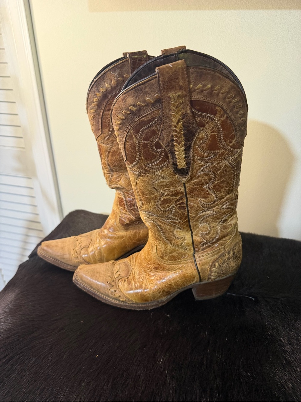 Corral Tan Embroidered Western Cowboy Boots